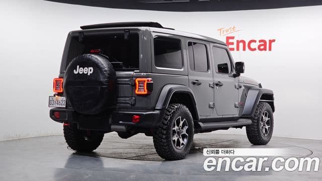 Jeep Wrangler 2019 — ფოტო 2/20