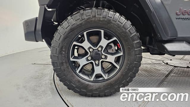 Jeep Wrangler 2019 — ფოტო 5/20