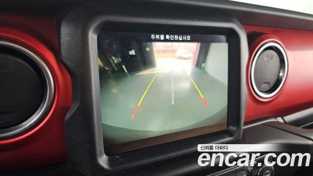 Jeep Wrangler 2019 — фото 17 из 20