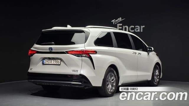 Toyota Sienna 2024 — Şəkil 2/20