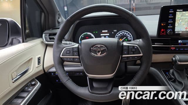Toyota Sienna 2024 — Şəkil 13/20