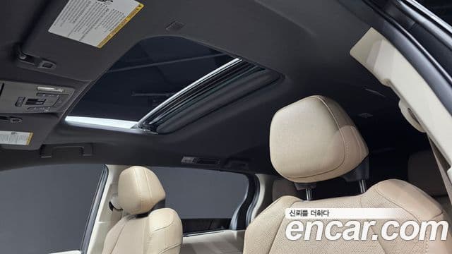 Toyota Sienna 2024 — Şəkil 16/20