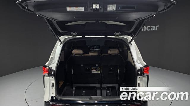 Toyota Sienna 2024 — Şəkil 20/20