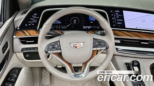 Cadillac Escalade 2023 — Şəkil 15/20