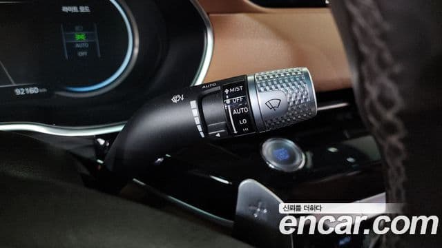 Genesis Electrified G80 2020 — ფოტო 13/20