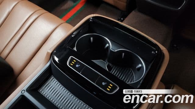 Genesis Electrified G80 2020 — ფოტო 18/20