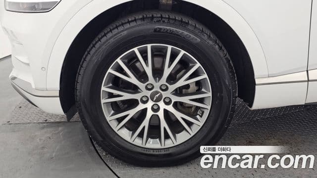 Genesis GV80 2022 — ფოტო 17/20
