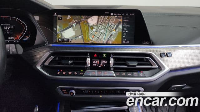 BMW X5 2022 — ფოტო 14/20
