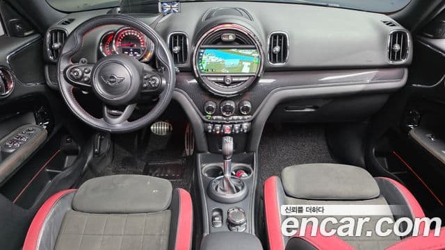 Mini Cooper S Countryman 2018 — ფოტო 7/20