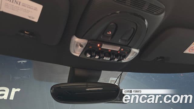 Mini Cooper S Countryman 2018 — ფოტო 19/20