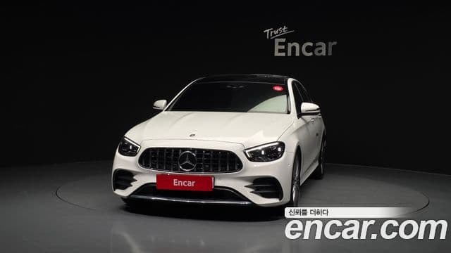 Mercedes-Benz E-Class 2022 — ფოტო 3/20