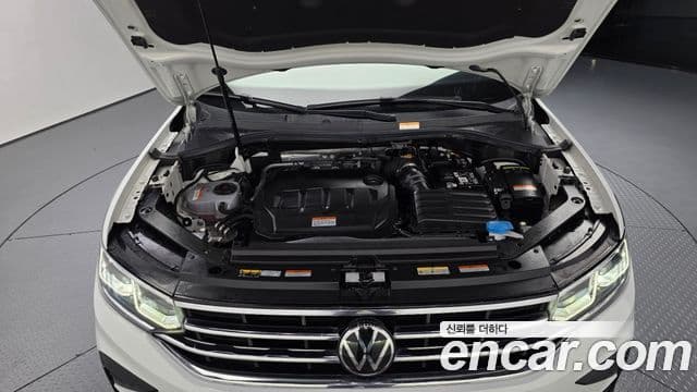 Volkswagen Tiguan 2024 — Photo 6/20