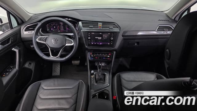 Volkswagen Tiguan 2024 — Photo 9/20