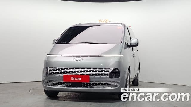 Hyundai Staria 2023 — Фото 3/20