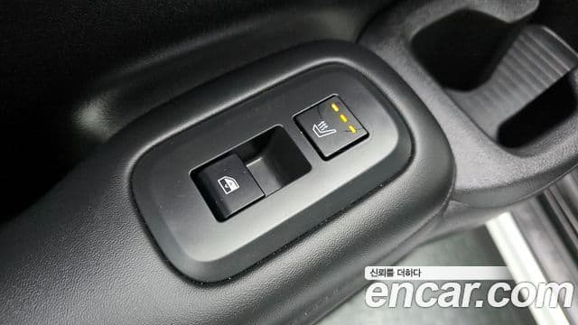 Hyundai Santa Fe 2024 — Фото 17/20