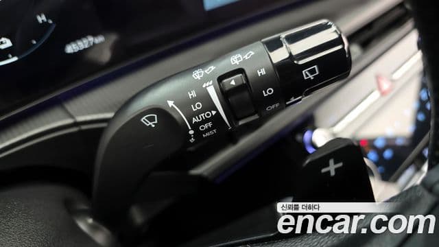 Hyundai Santa Fe 2024 — Фото 18/20