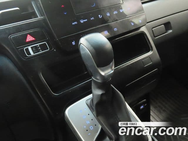 Hyundai Staria 2022 — Şəkil 11/20