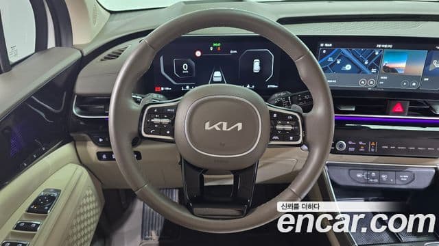 Kia Carnival 2024 — Фото 13/20