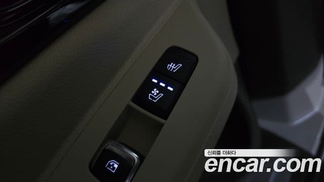 Kia Carnival 2024 — Фото 19/20