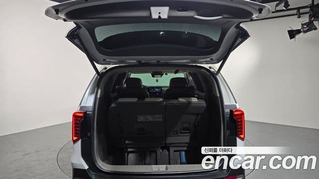 Kia Carnival 2024 — Фото 20/20