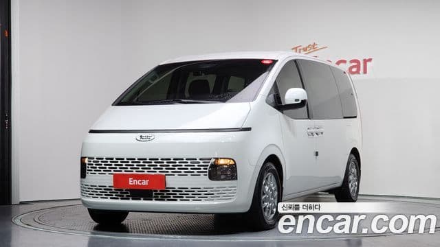 Hyundai Staria 2021 — Фото 1/20