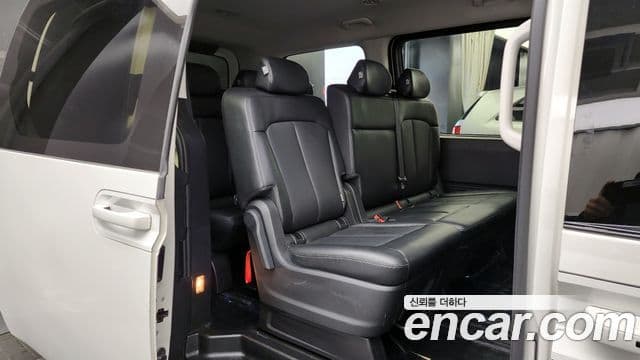 Hyundai Staria 2021 — Фото 12/20