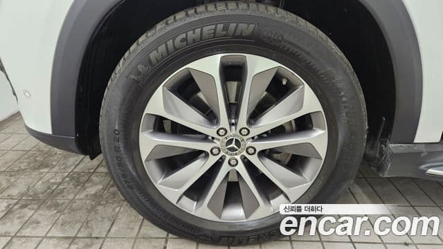 Mercedes-Benz GLE-Class 2023 — Şəkil 4/20
