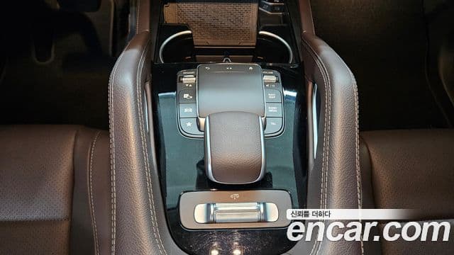 Mercedes-Benz GLE-Class 2023 — Фото 8/20