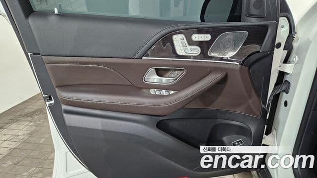 Mercedes-Benz GLE-Class 2023 — Şəkil 14/20