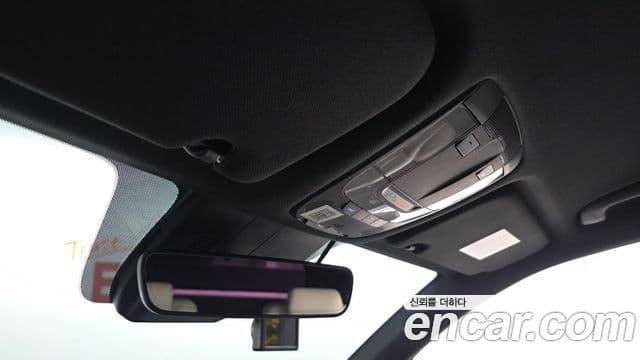 Kia Sorento 2021 — ფოტო 17/20