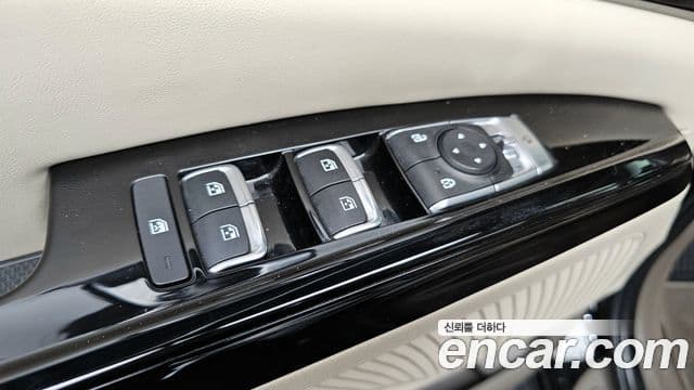 Kia Carnival 2021 — Фото 14/20