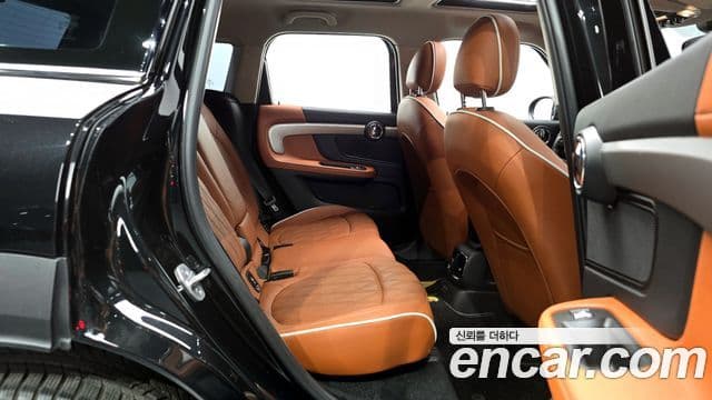 Mini Cooper S Countryman 2023 — фото 12 из 20