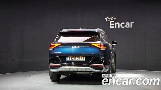 Kia Sportage 2021 — ფოტო 4/20