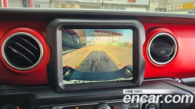 Jeep Gladiator 2021 — фото 15 из 20