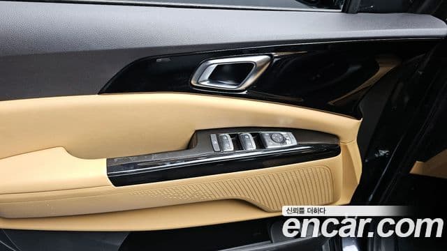 Kia Carnival 2022 — Фото 17/20