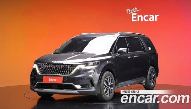 Kia Carnival 2022 — Фото 1/20