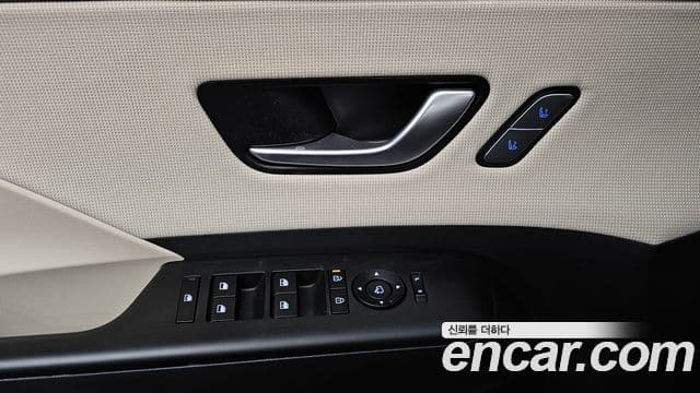 Hyundai Kona 2023 — Фото 12/20