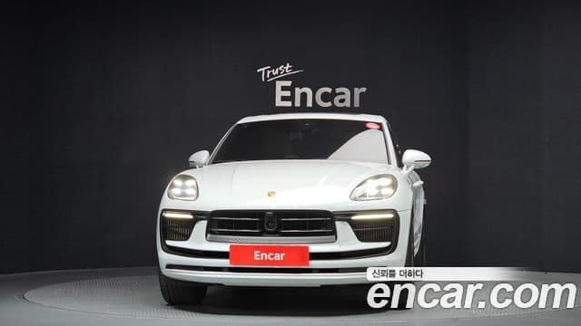 Porsche Macan 2022 — Şəkil 3/20
