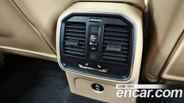 Porsche Macan 2022 — Şəkil 19/20