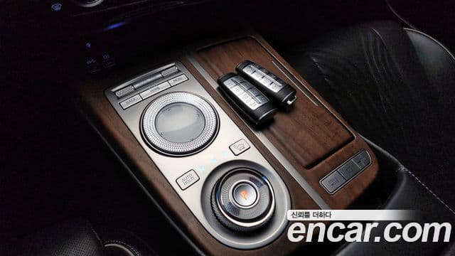 Genesis Electrified G80 2020 — Şəkil 9/20