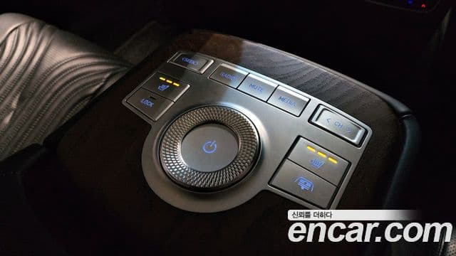 Genesis Electrified G80 2020 — Şəkil 18/20