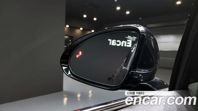 Genesis Electrified G80 2020 — Şəkil 19/20