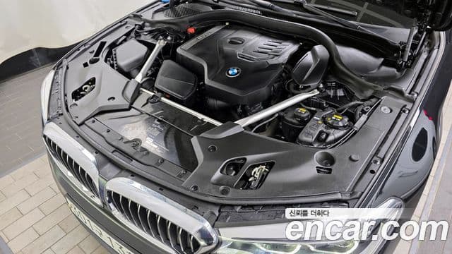 BMW 5 Series 2019 — Şəkil 16/20