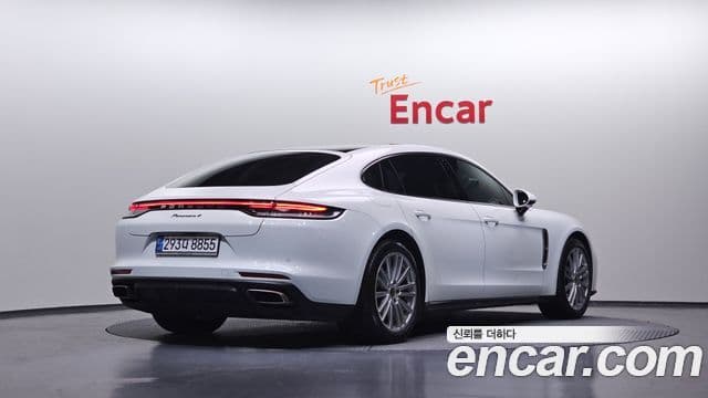 Porsche Panamera 2022 — Şəkil 18/20