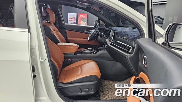 Kia Sportage 2023 — ფოტო 12/20