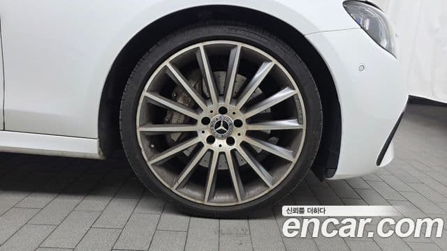 Mercedes-Benz E-Class 2022 — Şəkil 5/20
