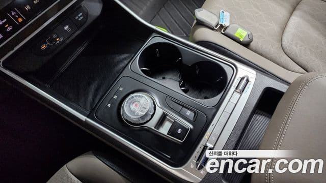 Kia Carnival 2025 — Photo 18/20