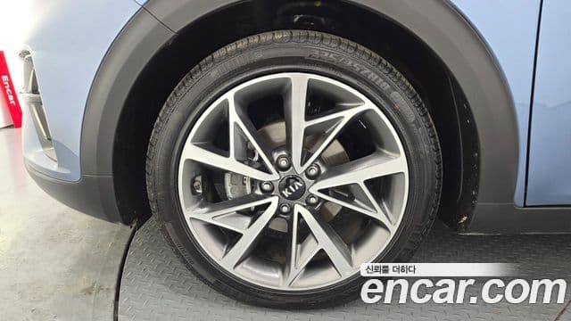 Kia Niro 2020 — Şəkil 5/20
