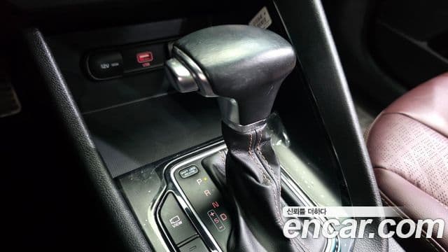 Kia Niro 2020 — Şəkil 9/20