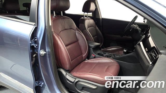 Kia Niro 2020 — Şəkil 10/20